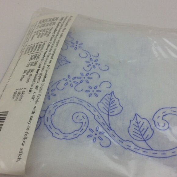 Vintage Bucilla Wild Roses Stamped Embroidery Table Topper 90s Special Edition - Picture 7 of 13